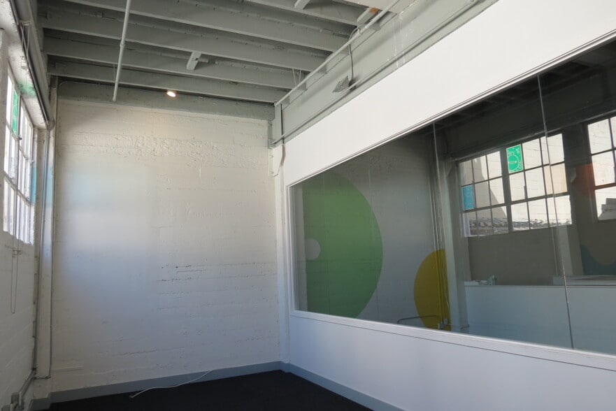 More Photos Of 844-846 Folsom St, San Francisco Flex For Lease