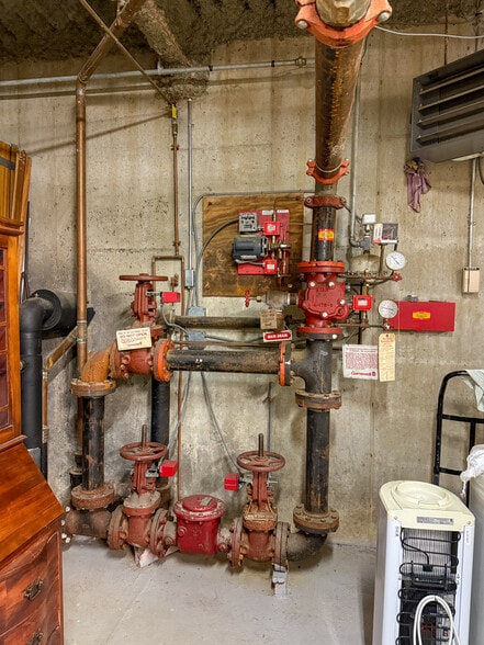 More Photos Of 1365 Northampton St, Holyoke Assisted Living For Sale