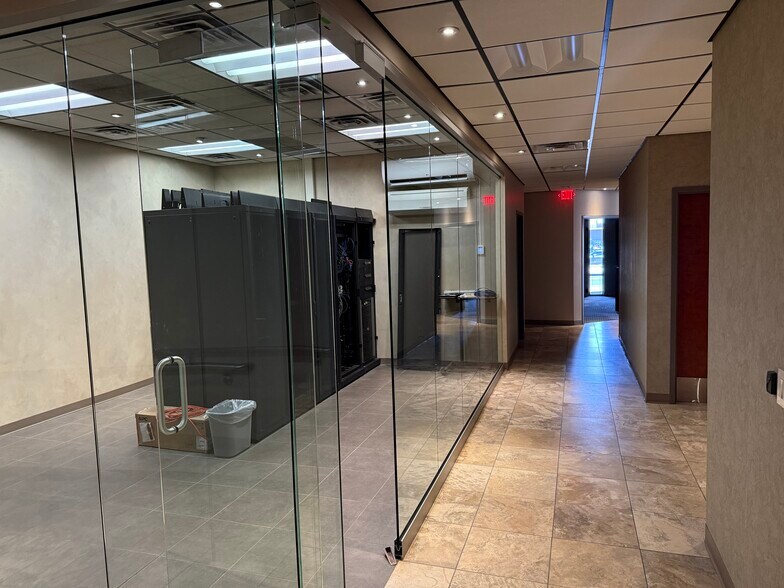 More Photos Of 4600 Mcleod Rd NE, Albuquerque Storefront Retail Office For Sale