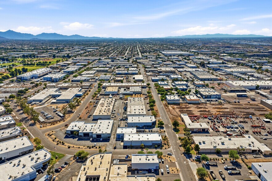 More Photos Of 3745 E Wier Ave, Phoenix Warehouse For Lease