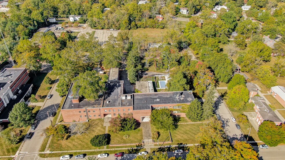 More Photos Of 800 Livermore St, Yellow Springs Research And Development For Sale