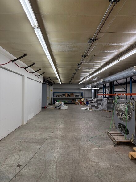 More Photos Of 1202 Industrial Dr, Warsaw Industrial For Sale