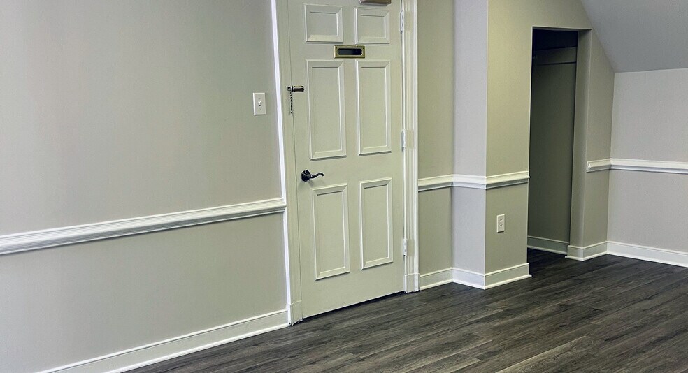 More Photos Of 2500 Pocoshock Pl, Richmond Medical For Lease