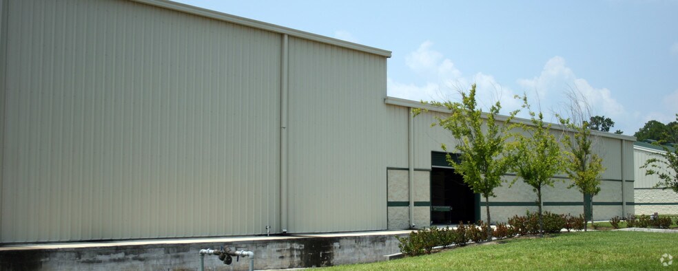 More Photos Of 1503 County Road 315, Green Cove Springs Warehouse For Lease