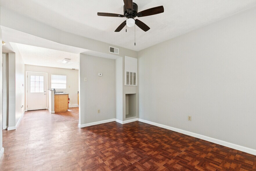 More Photos Of 2222 Florida Ave, Kenner Apartments For Sale