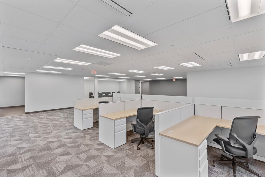 More Photos Of 1 Penn Center Blvd, Pittsburgh Unknown For Lease