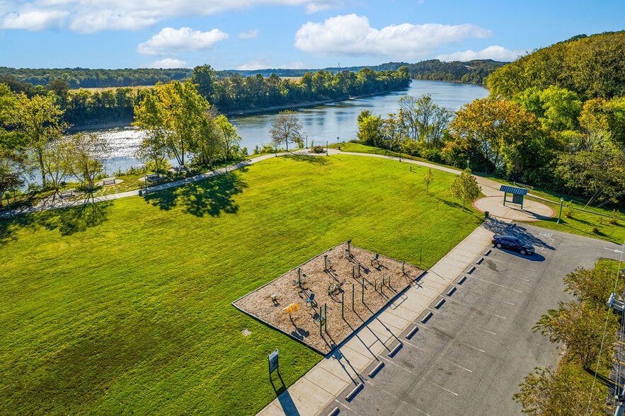 More Photos Of N Riverside Drive, Clarksville Land For Sale