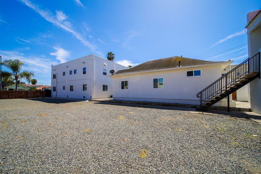 More Photos Of 1121 Pacific Ave, Long Beach Apartments For Sale