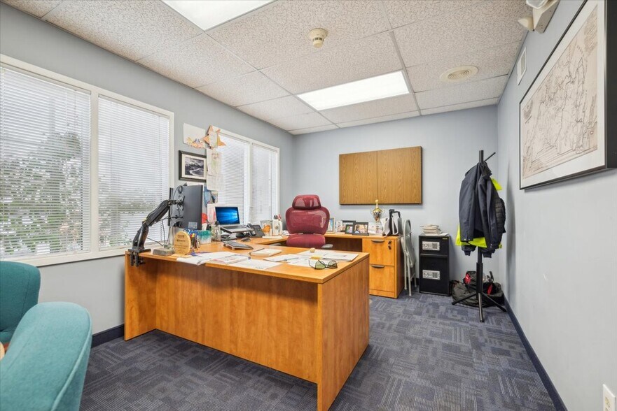 More Photos Of 495 Union Ave, Middlesex Medical For Sale