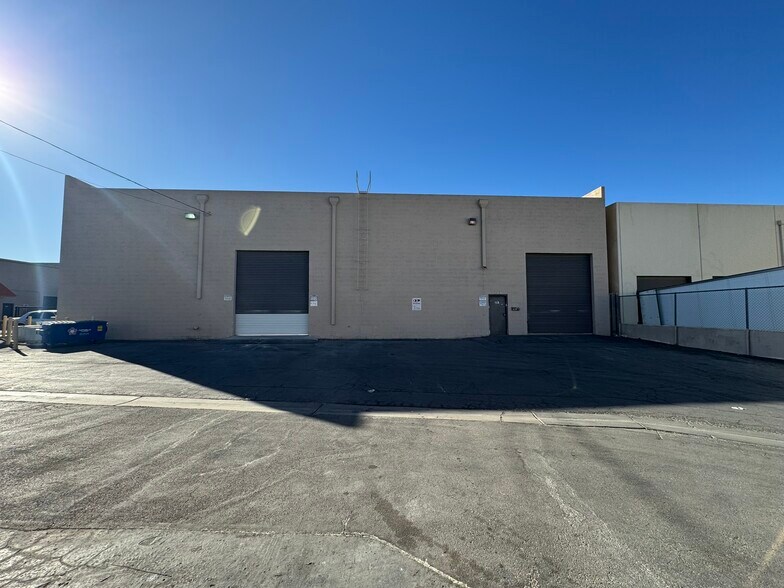More Photos Of 5151 Procyon St, Las Vegas Warehouse For Lease