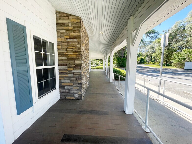 More Photos Of 21848 S County Road 325, Hawthorne Restaurant For Sale