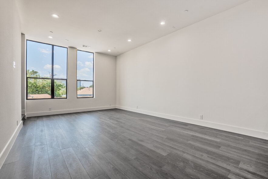 More Photos Of 4322 Roseland Ave, Dallas Apartments For Sale