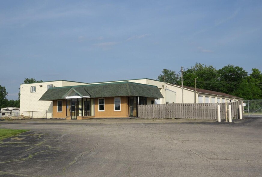 More Photos Of 42345 Oberlin Elyria Rd, Elyria Self Storage For Lease