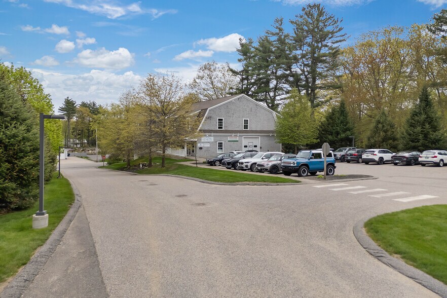 More Photos Of 1132 US Route 1 Rt, York Office For Lease