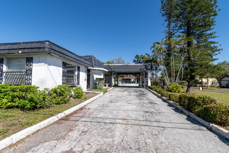 More Photos Of 1940 Dr Martin Luther King Jr St S, Saint Petersburg Specialty For Sale