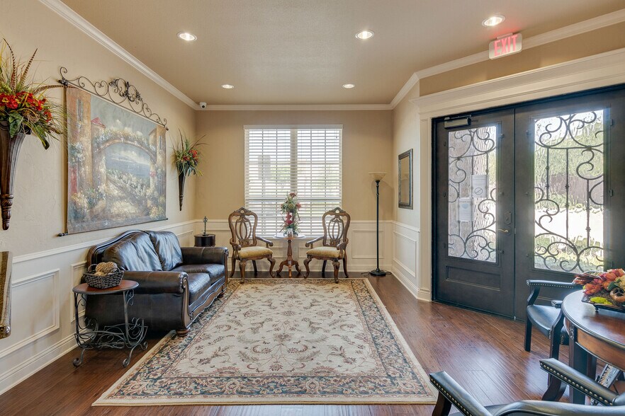 More Photos Of 8508 Precinct Line Rd, Colleyville Office For Sale