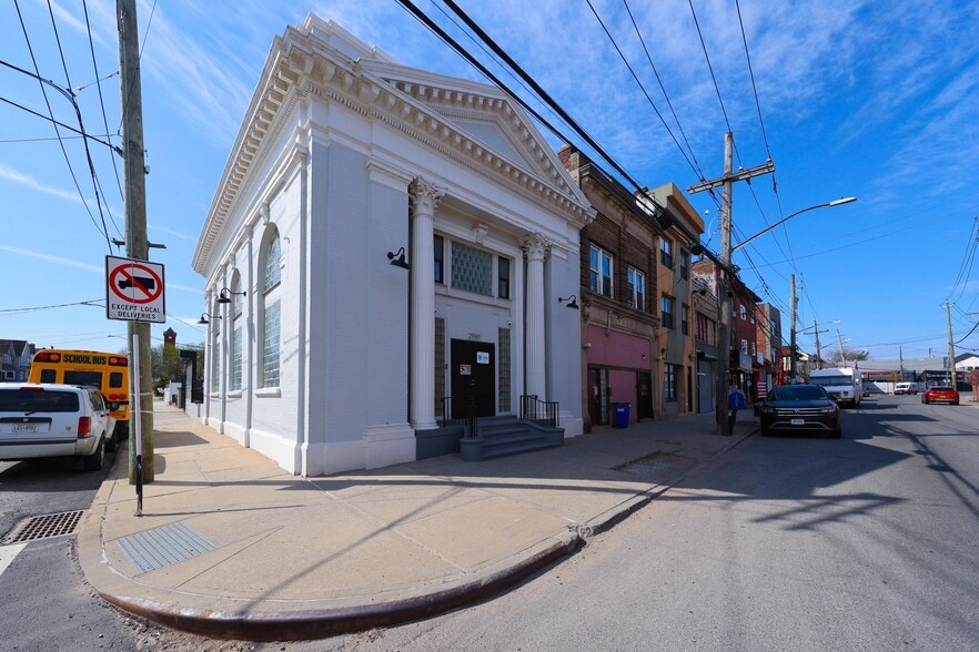 More Photos Of 2940 Richmond Ter, Staten Island Loft Creative Space For Sale