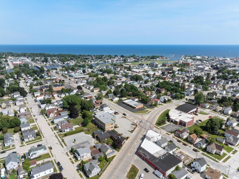 More Photos Of 2205 Forest Ave, Two Rivers Office Residential For Sale