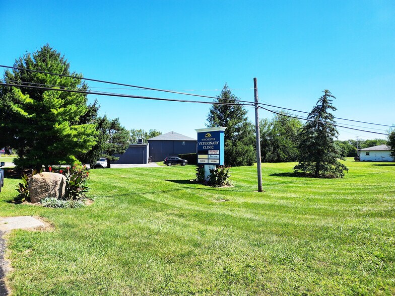 More Photos Of 209-229 Winchester Cemetery Rd, Canal Winchester Storefront Retail Office For Sale