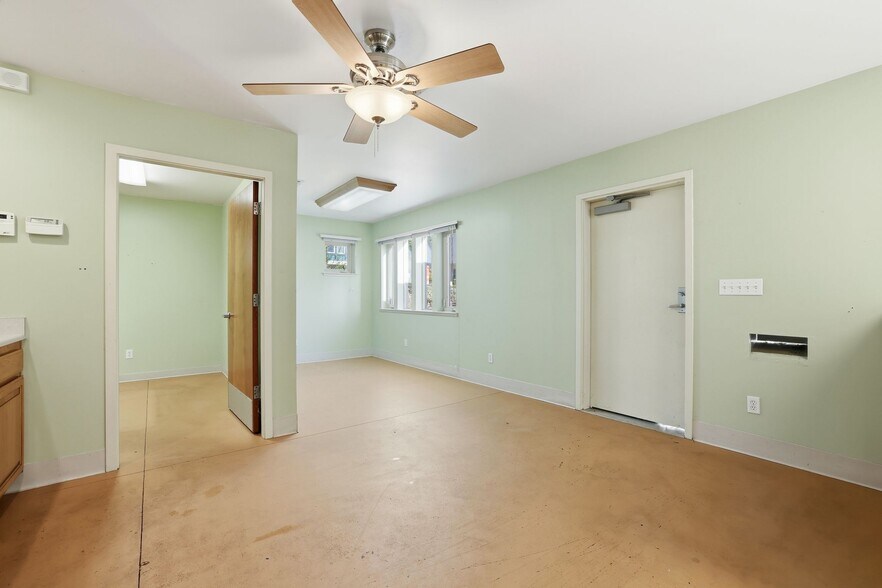 More Photos Of 1005 Fowler Way, Placerville Medical For Sale