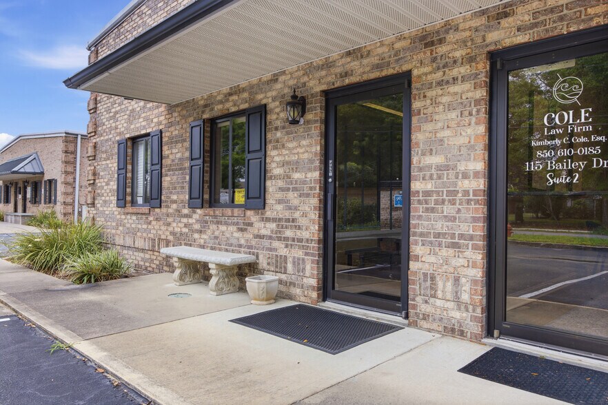 More Photos Of 115 Bailey Dr, Niceville Office For Lease
