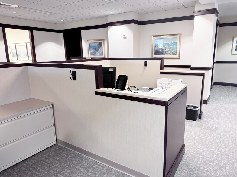 More Photos Of 1 Lakeshore Ctr, Bridgewater Office For Lease