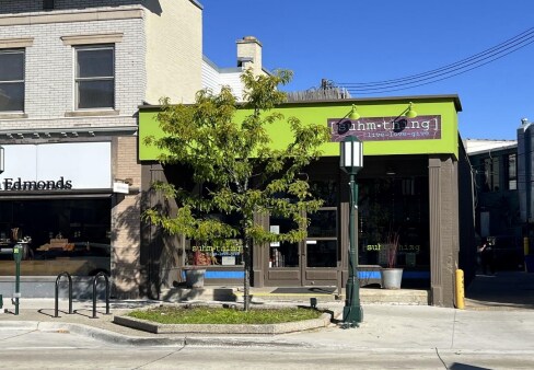 More Photos Of 138 W Maple Rd, Birmingham Storefront For Lease