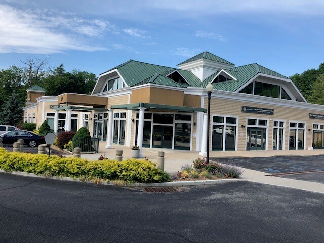 Primary Photo Of 657 E Main St, Mount Kisco Unknown For Lease