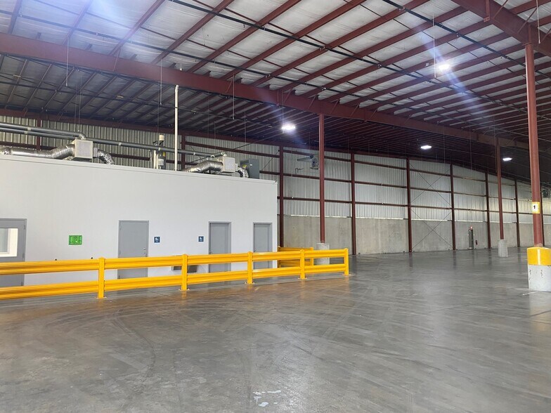 More Photos Of 101 Morgan Lakes Blvd, Pooler Warehouse For Lease