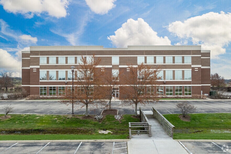 More Photos Of 250 Veronia Dr, Springfield Office For Sale