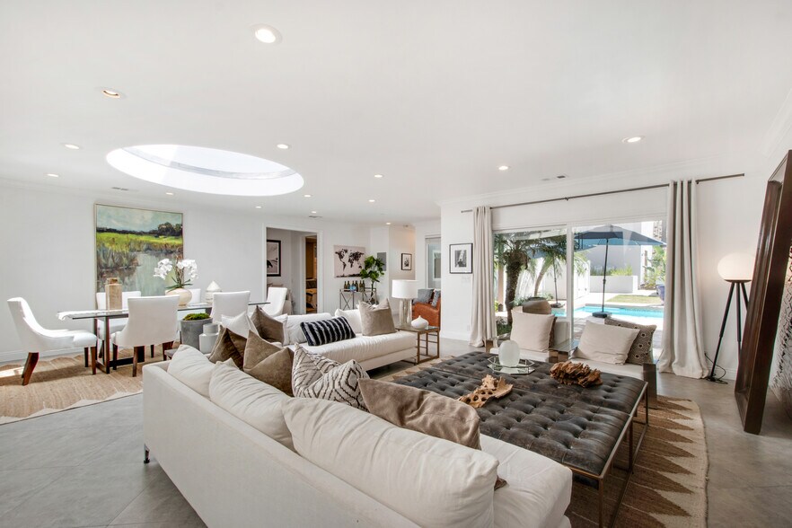More Photos Of 9696 Antelope Rd, Beverly Hills Specialty For Sale