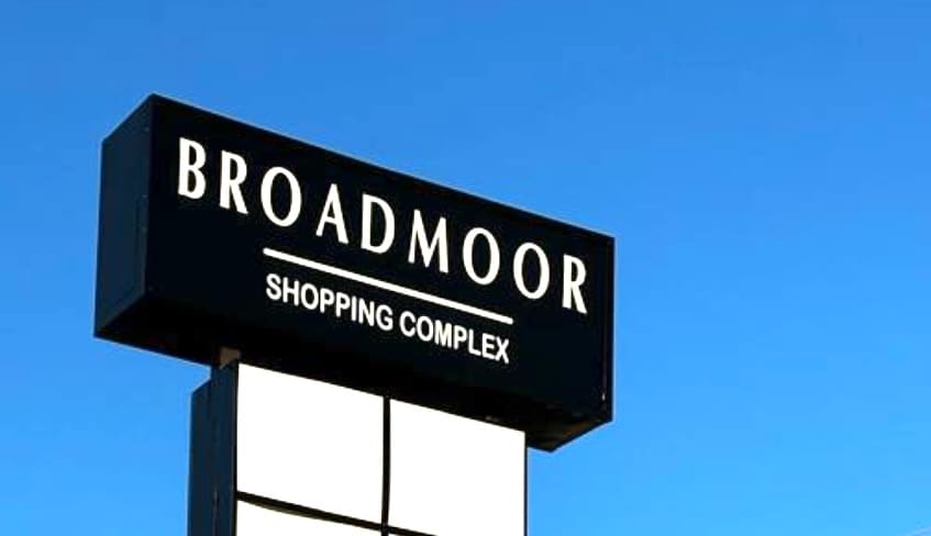 More Photos Of 2800-3018 S University Ave, Little Rock Unknown For Lease