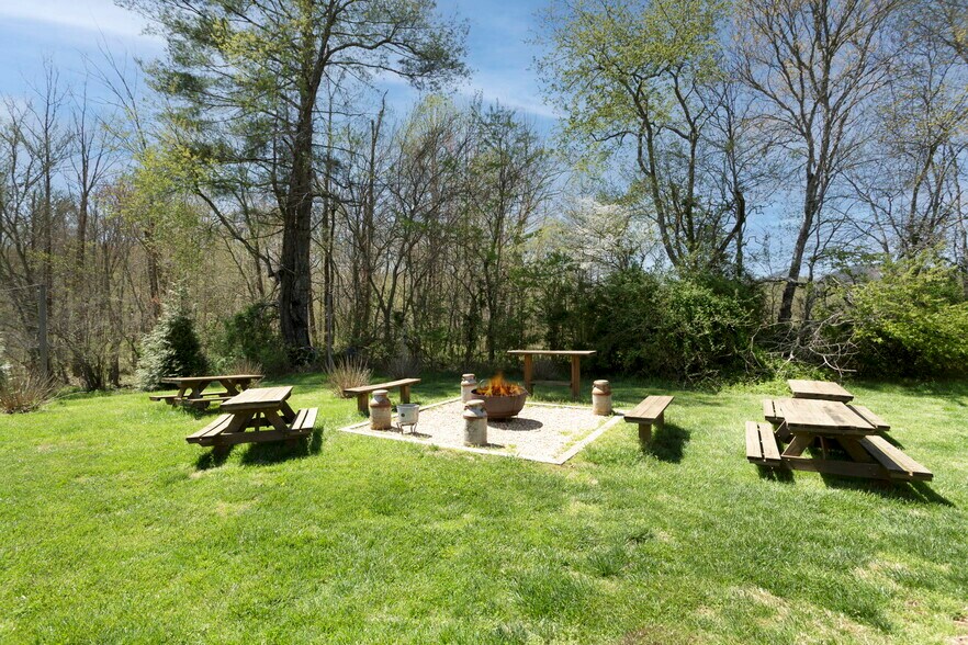 More Photos Of 2835 Plottown Rd, Young Harris Land For Sale