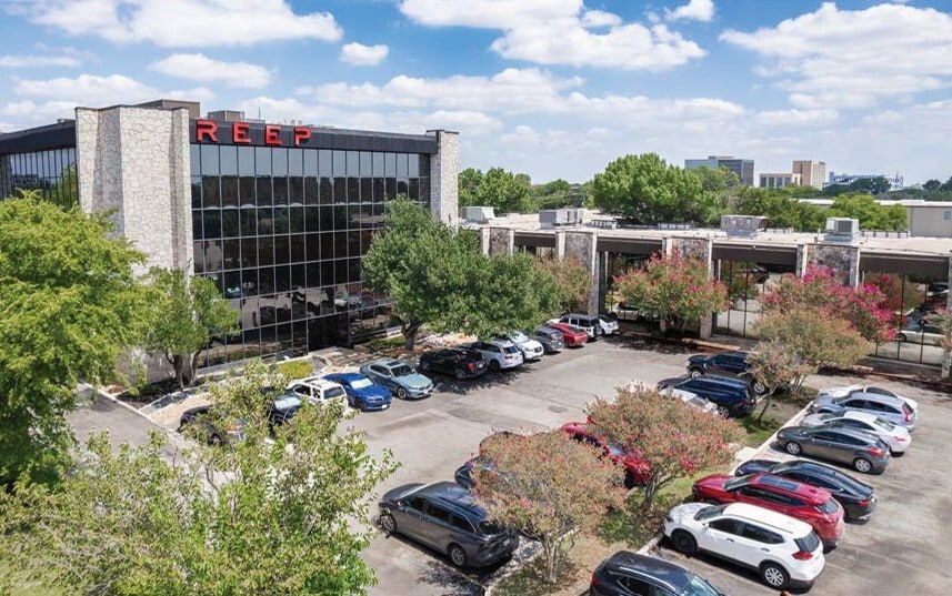 More Photos Of 7410 Blanco Rd, San Antonio Office For Lease