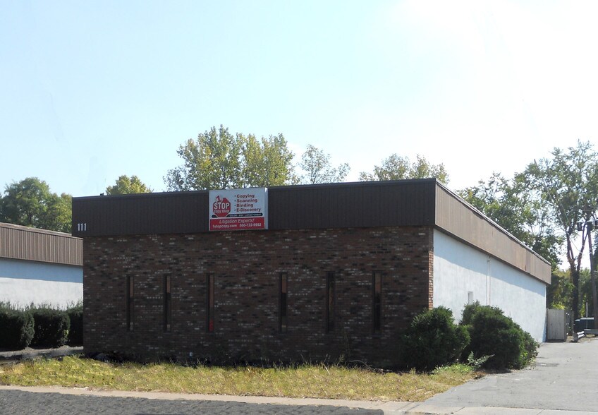 Primary Photo Of 111 Pitkin St, East Hartford Showroom For Lease