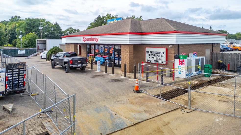 More Photos Of 4967 Portage St NW, Canton Convenience Store For Sale