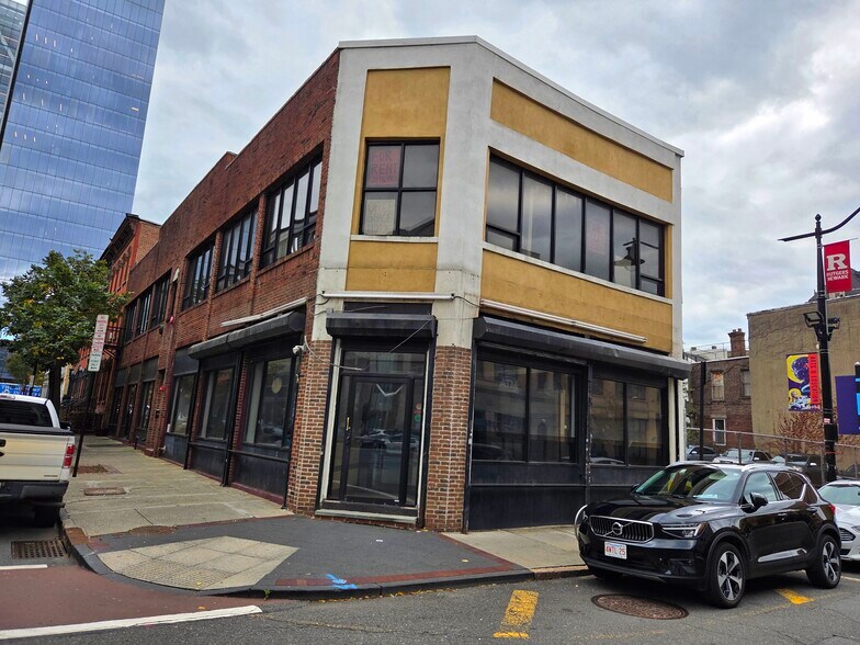 More Photos Of 144 Washington St, Newark Storefront Retail Office For Lease