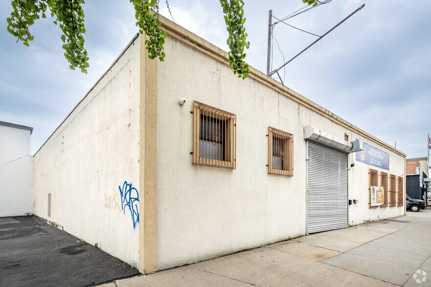 More Photos Of 182-04-10 Liberty Ave, Jamaica Warehouse For Lease