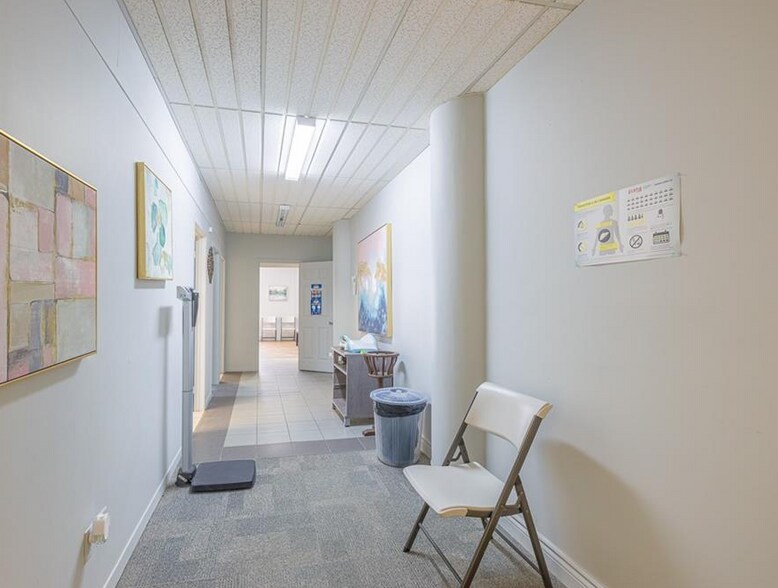 More Photos Of 4796 Victoria Ave, Niagara Falls General Retail For Sale