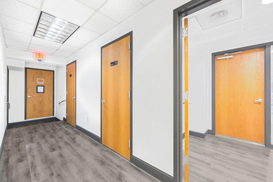 More Photos Of 2855 NW 75th Ave, Miami Warehouse For Lease