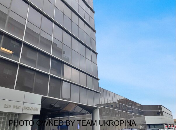 More Photos Of 225 W Broadway, Glendale Office For Sale