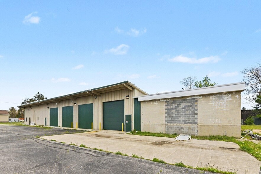Primary Photo Of 490 E Dresden St, Kalkaska Warehouse For Sale
