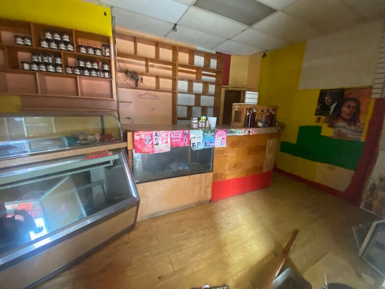 More Photos Of 584-592 Albany Ave, Brooklyn Apartments For Lease