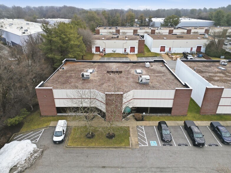 More Photos Of 16000 Trade Zone Ave, Upper Marlboro Unknown For Lease