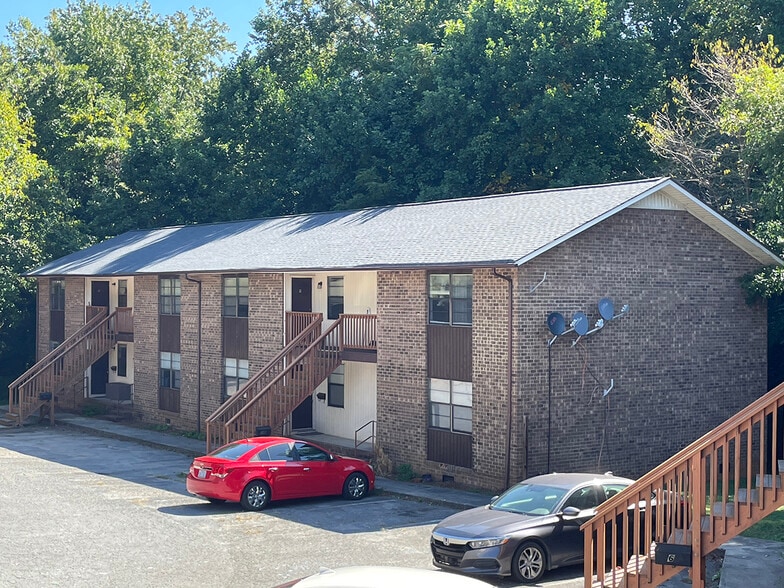 More Photos Of 427 S Main St, Asheboro Apartments For Sale