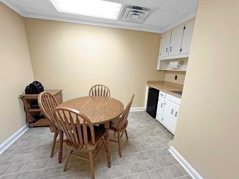 More Photos Of 205 Patton St, Danville Office For Lease