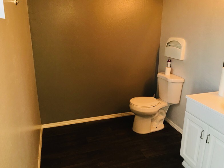 More Photos Of 3335 N 16th St, Phoenix Loft Creative Space For Lease