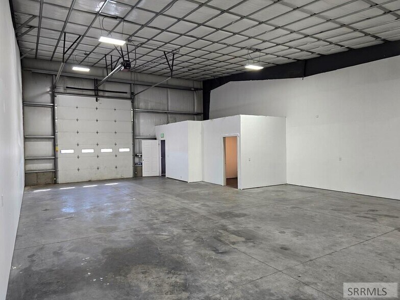 More Photos Of 101 Anderson Rd, Shelley Industrial For Sale