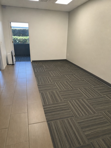 More Photos Of 4609 Quail Lakes Dr, Stockton Office For Lease