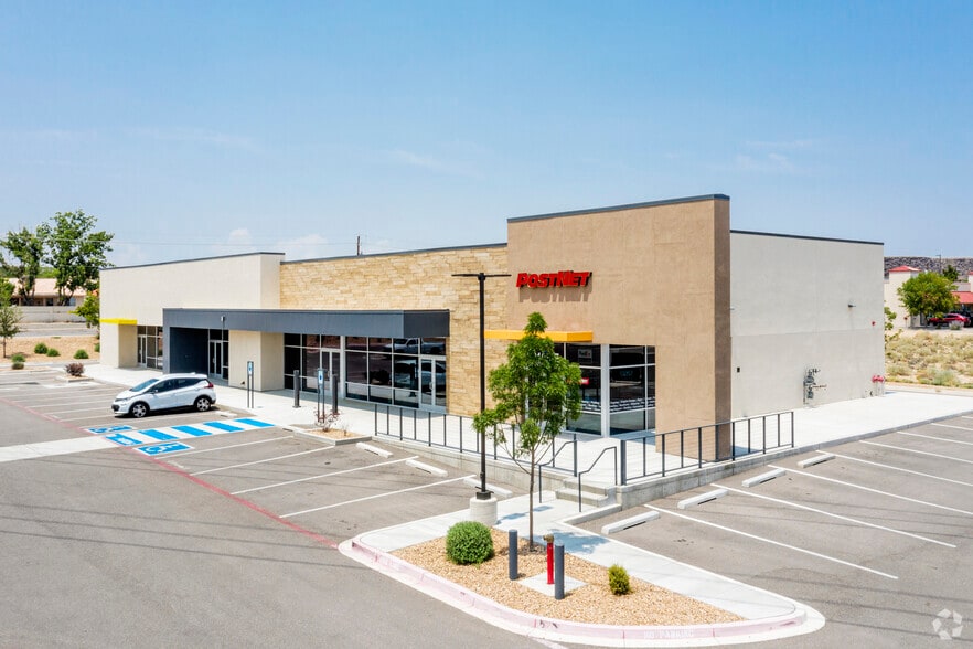 Primary Photo Of 2105 Vista Oeste NW, Albuquerque General Retail For Lease